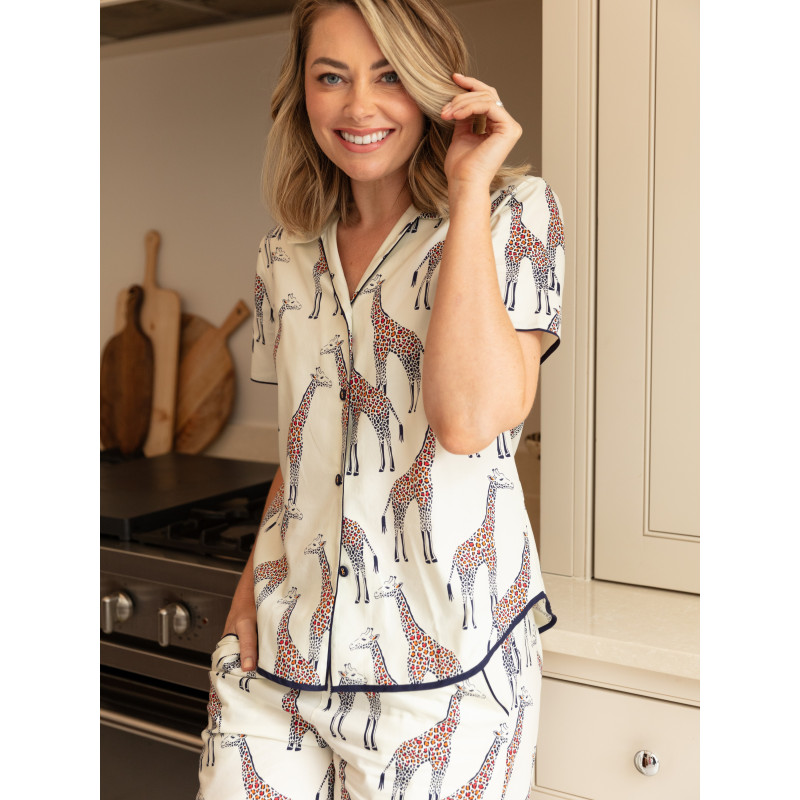 Піжама жіноча Cyberjammies Georgina 0683-0684 (14/L, Білий з принтом жирафа)